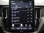 Volvo XC60 2.0 T8 Plug-in hybrid AWD Ultra Black Edition | Harman/Kardon | Ele. verstelbare stoelen + Geheugen | Ele. kofferdeksel | Panoramadak | HUD | Comfortstoelen | Adaptieve Cruise Control |