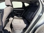 Hyundai Tucson 1.6 T-GDI HEV Comfort / 1e Eigenaar / NL Auto / Trekhaak 1650 KG / All Seasonbanden / Adaptive Cruise Control / Climate Control / Stoelverwarming / Achteruitrijcamera / Fabrieksgarantie t/m 01-2028 /