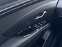Hyundai Tucson 1.6 T-GDI HEV Comfort / 1e Eigenaar / NL Auto / Trekhaak 1650 KG / All Seasonbanden / Adaptive Cruise Control / Climate Control / Stoelverwarming / Achteruitrijcamera / Fabrieksgarantie t/m 01-2028 /