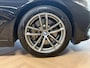 BMW 5-Serie Touring 530d High Executive SPORT LINE AUT. PANORAMADAK TREKHAAK NAVIGATIE CAMERA KEYLESS-GO VIRTUAL COCKPIT CRUISE