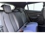 Peugeot e-2008 EV Allure Pack 50 kWh | SOH 95% | Apple carplay/Android auto | Adaptive cruise | Climate control | Lichtmetalen velgen 17'' |
