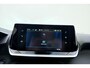 Peugeot e-2008 EV Allure Pack 50 kWh | SOH 95% | Apple carplay/Android auto | Adaptive cruise | Climate control | Lichtmetalen velgen 17'' |