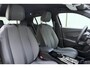 Peugeot e-2008 EV Allure Pack 50 kWh | SOH 95% | Apple carplay/Android auto | Adaptive cruise | Climate control | Lichtmetalen velgen 17'' |