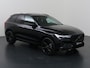 Volvo XC60 2.0 T8 Plug-in hybrid AWD Ultra Black Edition | Panoramadak | HUD | Harman/Kardon | Elek. Comfortstoelen met Geheugen | Elek. Achterklep | Cruise Control Adaptief | BLIS | Winterpakket | Apple Carplay/Android Auto |