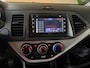 Kia Picanto 1.0 CVVT ISG Comfort Pack GEEN APK motor rookt, Schade rechts