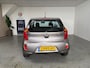 Kia Picanto 1.0 CVVT ISG Comfort Pack GEEN APK motor rookt, Schade rechts