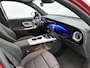 Mercedes-Benz GLB 180 Business Solution AMG 7p. | Premium pakket | Nightpakket | Vast panoramadak | Verstelbare demping | 20” multispaaks lichtmetalen AMG-velgen | GUARD 360° | Massage functie |