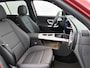Mercedes-Benz GLB 180 Business Solution AMG 7p. | Premium pakket | Nightpakket | Vast panoramadak | Verstelbare demping | 20” multispaaks lichtmetalen AMG-velgen | GUARD 360° | Massage functie |