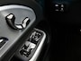 Mercedes-Benz GLB 180 Business Solution AMG 7p. | Premium pakket | Nightpakket | Vast panoramadak | Verstelbare demping | 20” multispaaks lichtmetalen AMG-velgen | GUARD 360° | Massage functie |