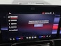 Mercedes-Benz GLB 200 Business Solution AMG 7p. 58 kWh | Premium plus pakket | Nightpakket | Trekhaak | Vast panoramadak | GUARD 360° | Burmester Surround Sound | Sportstoelen | Massage functie | 19” vijfspaaks lichtmetalen AMG-velgen |