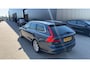 Volvo V90 2.0 T4 Momentum | Automaat | Trekhaak | ACC | ECC | Stoel + Stuur + Achterbank Verwarming | 18"LMV | PDC | LED dagrijverlichting |