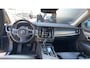 Volvo V90 2.0 T4 Momentum | Automaat | Trekhaak | ACC | ECC | Stoel + Stuur + Achterbank Verwarming | 18"LMV | PDC | LED dagrijverlichting |