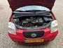 Kia Picanto 1.1 LXE / bj.2004 / kleur: rood / 5 deurs / mieuwe distributieriem / APK 06/2027 / NAP met 233624 km./ inruilauto.