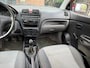 Kia Picanto 1.1 LXE / bj.2004 / kleur: rood / 5 deurs / mieuwe distributieriem / APK 06/2027 / NAP met 233624 km./ inruilauto.