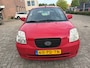 Kia Picanto 1.1 LXE / bj.2004 / kleur: rood / 5 deurs / mieuwe distributieriem / APK 06/2027 / NAP met 233624 km./ inruilauto.