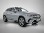 Mercedes-Benz GLC 300e 4MATIC Business Solution AMG | Advanced plus | Parkeerpakket  | Trekhaak | Panoramaschuifdak | Treeplanken in aluminiumlook | DISTRONIC | 20 inch vijfspaaks lichtmetalen AMG-velgen | URBAN GUARD Plus |