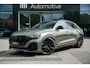 Audi Q8 60 TFSI e quattro Pro Line S Competition | Oak Green Pearl Effect (Audi Exclusive) | Panoramadak | Trekhaak | Head-up Display | Vierwielbesturing |  Bang & Olufsen Soundsystem | Luchtvering | Stoelventilatie en massagefunctie | Garantie 3 jaar / 100.000 KM |