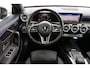 Mercedes-Benz A-klasse 200 Premium Plus Automaat - Navi | Camera | Stoelverwarming | Sfeerverlichting