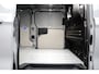 Ford E-Transit Custom L2H1 71KWh 218 pk Limited | 3 Zits | Winterpack | 370km WLTP | 2300kg Trekgewicht