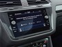 Volkswagen Tiguan 1.4 TSI eHybrid Elegance | Pano dak | Trekhaak | Stoelverwarming | Camera |