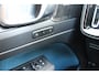 Volvo XC40 Recharge Ultimate 70 kWh | Fjord blue Carpet | 360 | H&K audio | Panorama dak | Stoel/stuurwiel verwarming | BLIS |