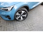 Volvo XC40 Recharge Ultimate 70 kWh | Fjord blue Carpet | 360 | H&K audio | Panorama dak | Stoel/stuurwiel verwarming | BLIS |