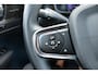 Volvo XC40 Recharge Ultimate 70 kWh | Fjord blue Carpet | 360 | H&K audio | Panorama dak | Stoel/stuurwiel verwarming | BLIS |