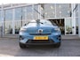 Volvo XC40 Recharge Ultimate 70 kWh | Fjord blue Carpet | 360 | H&K audio | Panorama dak | Stoel/stuurwiel verwarming | BLIS |