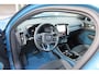 Volvo XC40 Recharge Ultimate 70 kWh | Fjord blue Carpet | 360 | H&K audio | Panorama dak | Stoel/stuurwiel verwarming | BLIS |