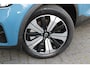 Volvo XC40 Recharge Ultimate 70 kWh | Fjord blue Carpet | 360 | H&K audio | Panorama dak | Stoel/stuurwiel verwarming | BLIS |