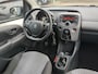 Peugeot 108 1.0 e-VTi Active | Airconditioning | Bluetooth | Mistlampen | Extra getinte ramen | Lederen stuurwiel |