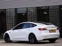 Tesla Model 3 RWD 60kWh PLUS/ WARMTEPOMP/ LFP ACCU/ TREKHAAK/ NL-AUTO 1STE EIGENAAR/ SOH 93%