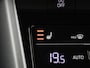 Volkswagen T-Roc 1.5 TSI Life 150 PK| Origineel Nederlands | 1e Eigenaar | Navigatie | Achteruitrijcamera | Dodehoekdetectie | Climatronic | Apple Carplay | Digitale Cockpit Pro