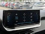 Peugeot e-2008 EV Blue Lease Allure 50 kWh | Achteruitrijcamera | Navigatie | Trekhaak voor fietsendrager | Navigatie | Cruise Control