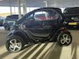 Renault Twizy Intens 45KM. l SCOOTER RIJBEWIJS l 2 ZITPLAATSEN l WEINIG KILOMETERS l AL VANAF 16 JARIG LEEFTIJD RIJBAAR