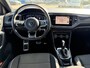 Volkswagen T-Roc 1.5 TSI Sport R-Line Trekhaak Carplay Achteruitrijcamera 4S Banden Stoelverwarming