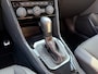 Volkswagen T-Roc 1.5 TSI Sport R-Line Trekhaak Carplay Achteruitrijcamera 4S Banden Stoelverwarming