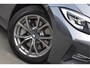BMW 3-Serie Touring 330i High Executive Aut. | Sfeerverl | Stoelverwarming | Navi | Deal. OH