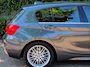 BMW 1-Serie 120i High Executive M Sport Apple CarPlay Trekhaak LED NAP Dealer onderhouden RIJKLAAR 184pk