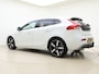 Volvo V40 T3 152PK Polar+ Sport / 18 inch velgen / H&K audio / Trekhaak / Panoramisch dak / Pdc camera / Bluetooth / Stoelverwarming.