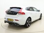 Volvo V40 T3 152PK Polar+ Sport / 18 inch velgen / H&K audio / Trekhaak / Panoramisch dak / Pdc camera / Bluetooth / Stoelverwarming.
