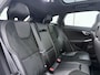 Volvo V40 T3 152PK Polar+ Sport / 18 inch velgen / H&K audio / Trekhaak / Panoramisch dak / Pdc camera / Bluetooth / Stoelverwarming.