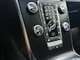Volvo V40 T3 152PK Polar+ Sport / 18 inch velgen / H&K audio / Trekhaak / Panoramisch dak / Pdc camera / Bluetooth / Stoelverwarming.