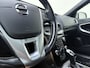 Volvo V40 T3 152PK Polar+ Sport / 18 inch velgen / H&K audio / Trekhaak / Panoramisch dak / Pdc camera / Bluetooth / Stoelverwarming.