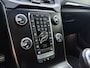 Volvo V40 T3 152PK Polar+ Sport / 18 inch velgen / H&K audio / Trekhaak / Panoramisch dak / Pdc camera / Bluetooth / Stoelverwarming.