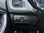 Volvo V40 T3 152PK Polar+ Sport / 18 inch velgen / H&K audio / Trekhaak / Panoramisch dak / Pdc camera / Bluetooth / Stoelverwarming.