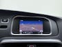 Volvo V40 T3 152PK Polar+ Sport / 18 inch velgen / H&K audio / Trekhaak / Panoramisch dak / Pdc camera / Bluetooth / Stoelverwarming.
