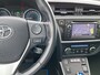 Toyota Auris 1.8 Hybrid Lease | Dealer onderhouden | Panoramadak | Navigatie | Climate Control | Cruise Control | Achteruitrijcamera |
