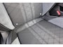 Volkswagen Golf 1.5 eTSI R-Line, Automaat, Zeer compleet, 17 inch, Cruise, Clima, Digitaal dash, Parkeersensoren, Led, Prachtige uitvoering, Apple en Android we connect