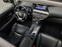 Lexus RX 450h 4WD President | Luchtvering | Dealer Onderhouden | Schuifdak | Leder Zwart | Stoelventilatie | Head-Up | Carplay | Memory | Stoelverwarming | DVD-Entertainment | Camera | Stuurverwarming |